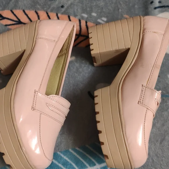 Peach heels - Picture 4 of 5